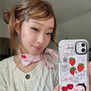 Meet your Posher, Lloydanna